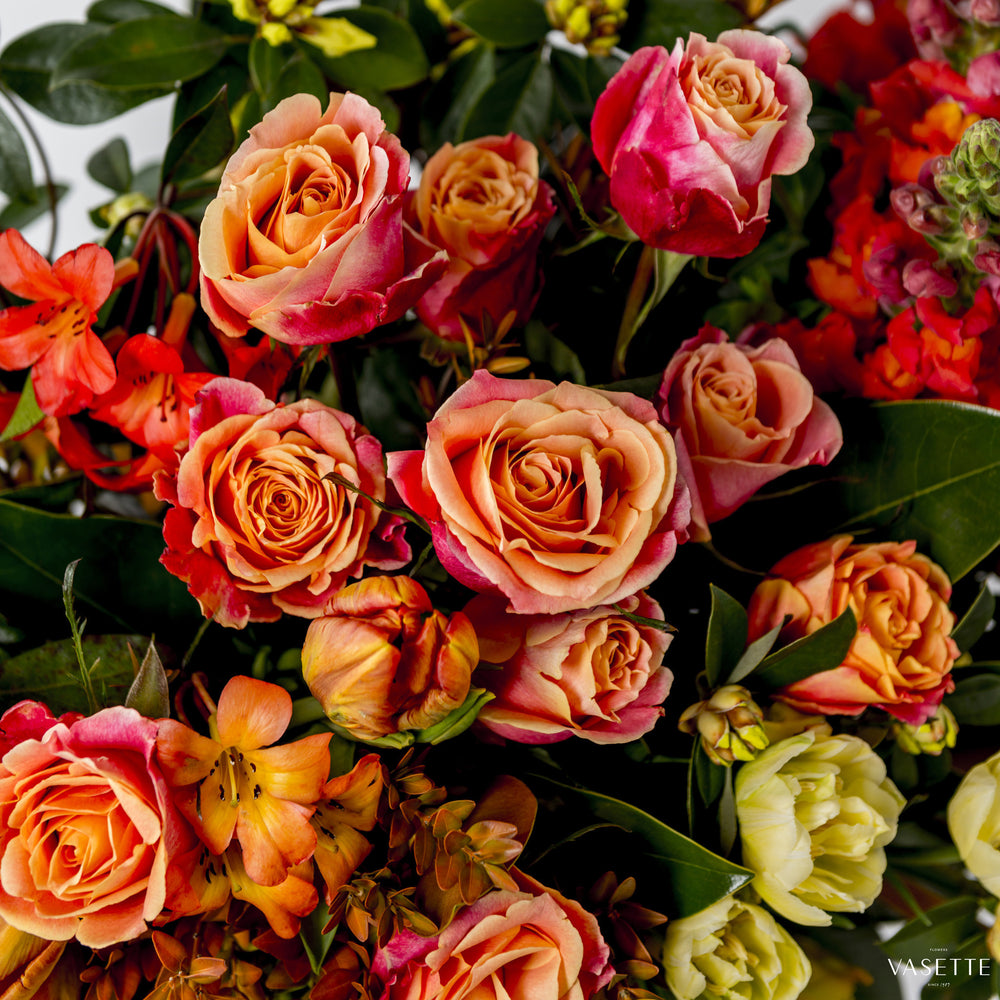 Bouquet Bright from Flowers Vasette