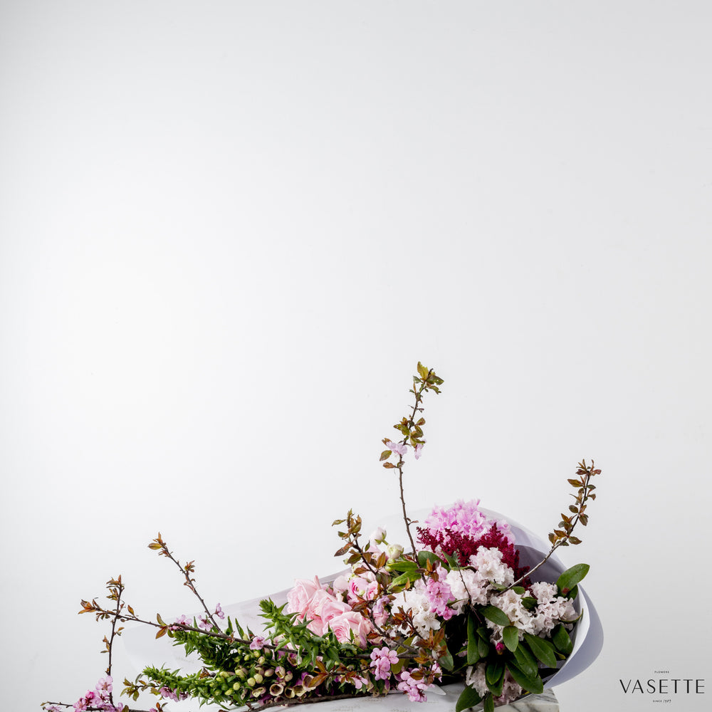 Selection from Flowers Vasette