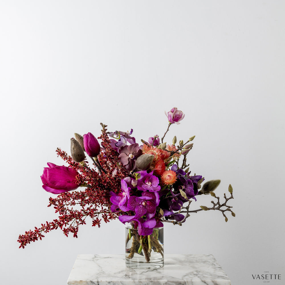 Sculptural Posy from Flowers Vasette
